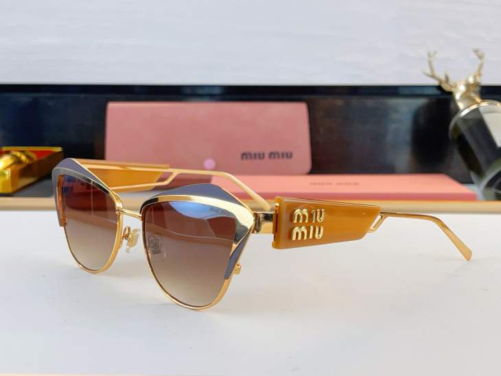 Picture of Miu Miu Sunglasses _SKUfw80915041fw